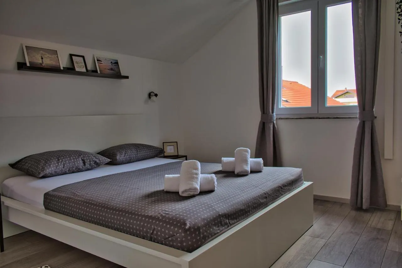 Apartments And Rooms B&B Zadar