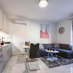Apartment Luxury Old, Zadar